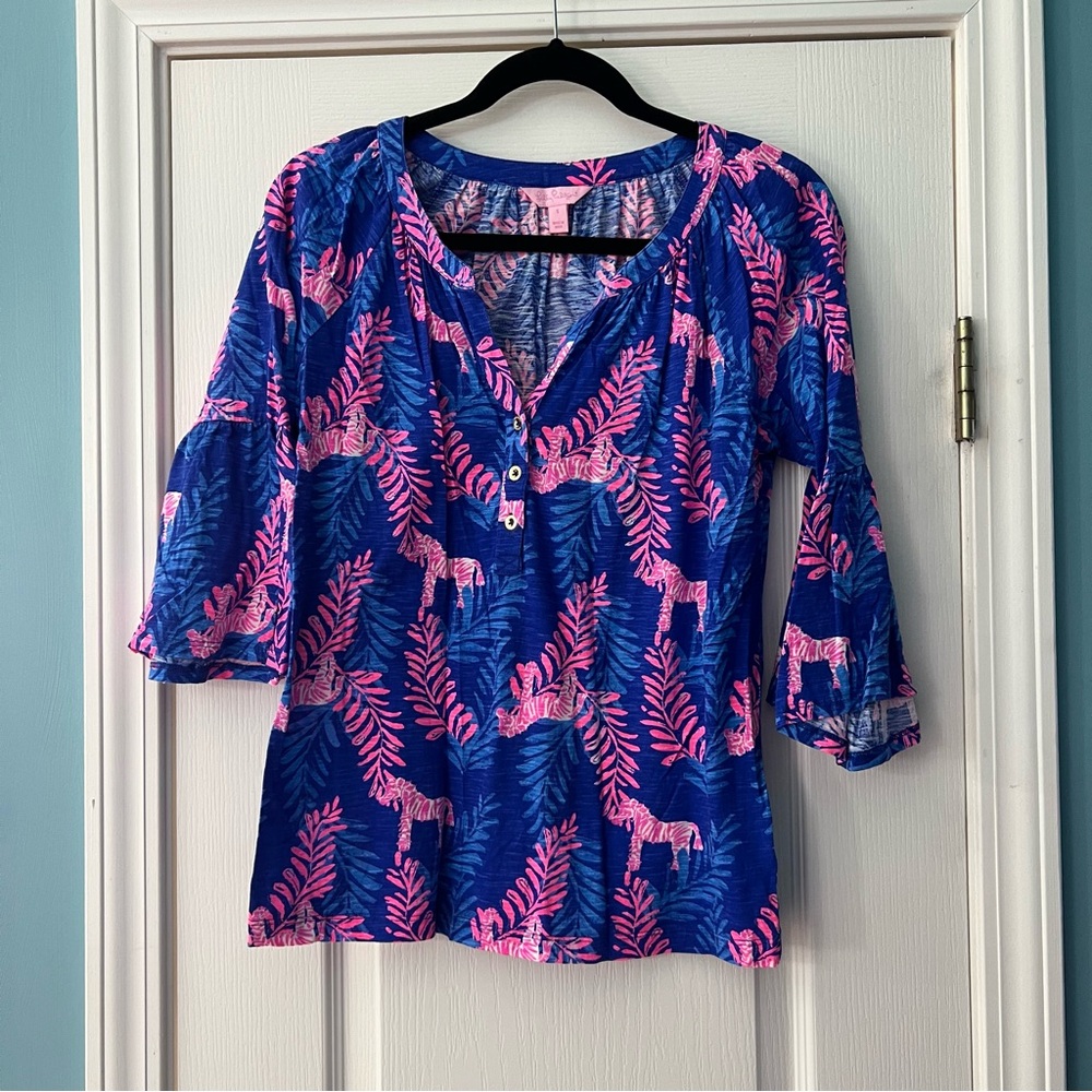 Lilly pulitzer tee